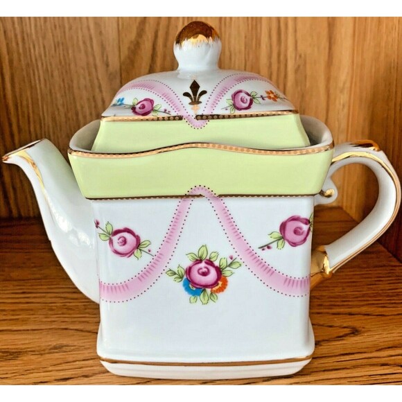 Royal Danube Teapot Floral Garland Gold Gilt Trimming - Picture 1 of 11